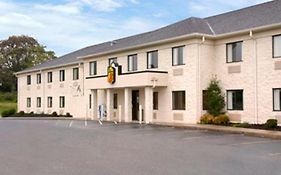 Super 8 By Wyndham Bedford